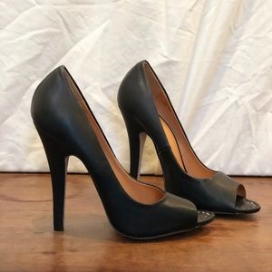 Brand New Black Pumps with Stud detail size 9